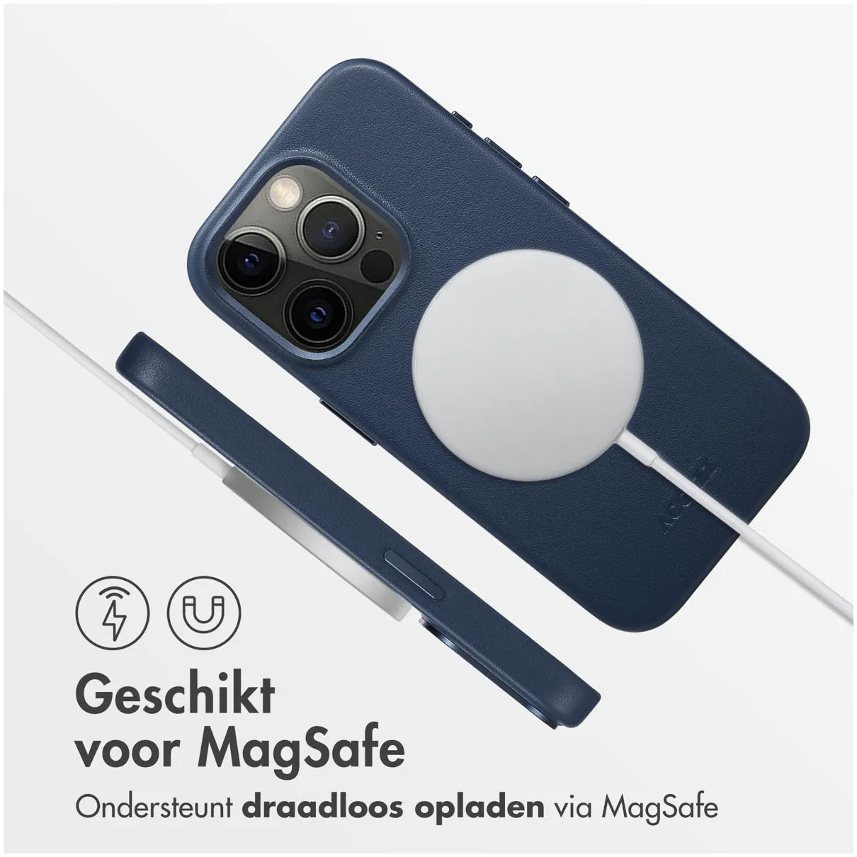 Accezz MagSafe Leather Backcover iPhone 15 Pro Blauw