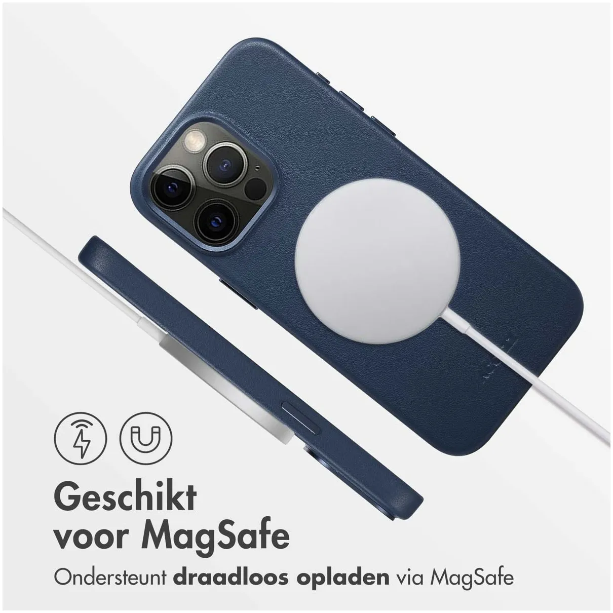 Accezz MagSafe Leather Backcover iPhone 15 Pro Max Blauw