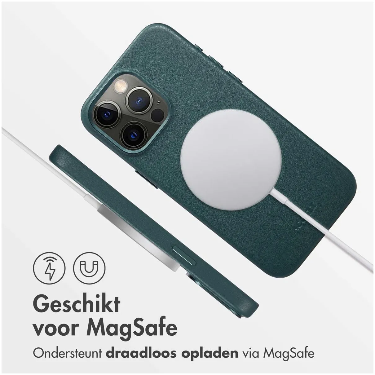 Accezz MagSafe Leather Backcover iPhone 15 Pro Max Groen