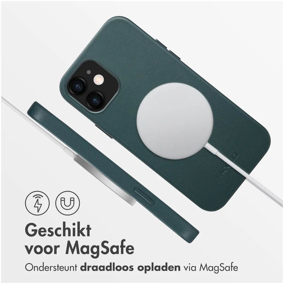 Accezz MagSafe Leather Backcover iPhone 12 (Pro) Groen