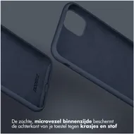 Accezz Liquid Silicone Backcover voor Samsung Galaxy S25 Plus Donkerblauw