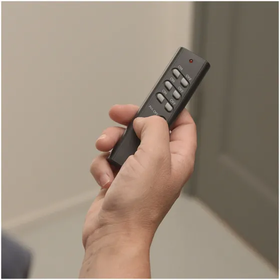 KlikAanKlikUit AGC2-3500R stekkerset buiten met 2 stekkers & afstandsbediening Zwart