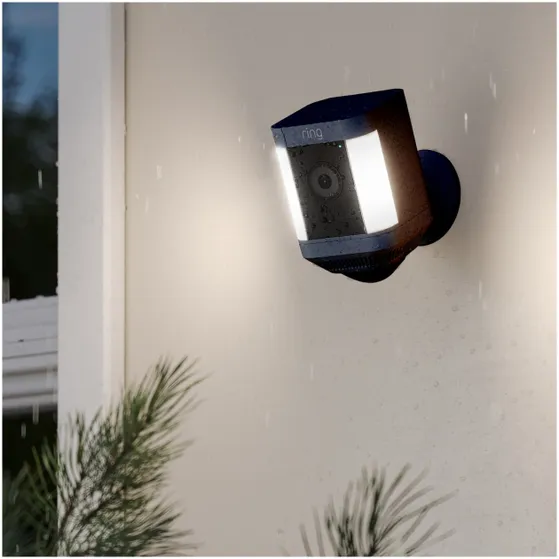 Ring Spotlight Cam Plus Battery Zwart