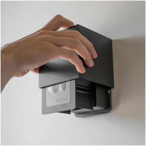 Hombli Smart Wall Light Wit