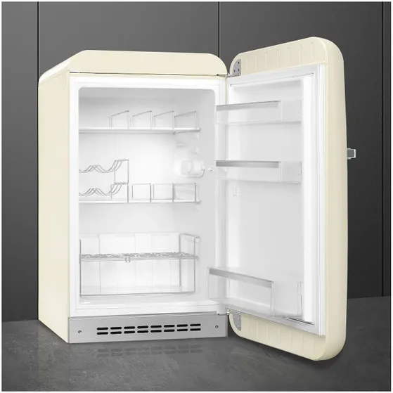 Smeg FAB10HRCR6 Creme