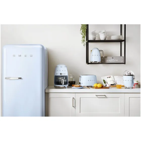 Smeg FAB28RPB6 Pastelblauw