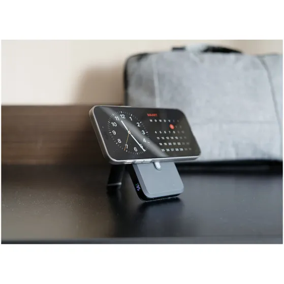 Xtorm uel Series 5 Power Pack  wireless magnetic 10000 mAh Zwart