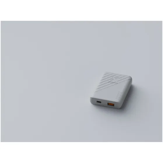 Xtorm Go2 Power Pack 5000 mAh Wit