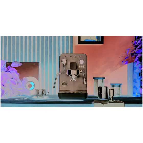 Smeg EMC02WHMEU Mat wit