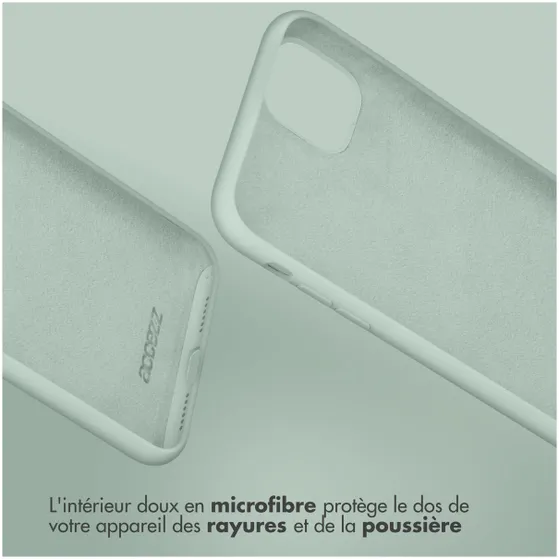 Accezz Liquid Silicone Backcover iPhone 15 Plus Lichtblauw