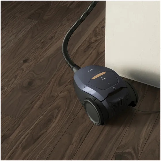 AEG VX82-1-5DB Blauw