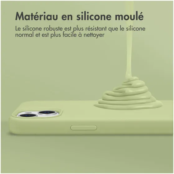 Accezz Liquid Silicone Backcover iPhone 15 Pro Max Groen