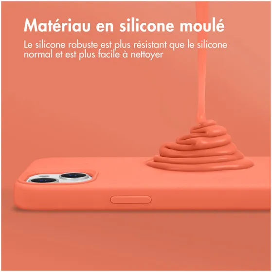 Accezz Liquid Silicone Backcover iPhone 15 Oranje
