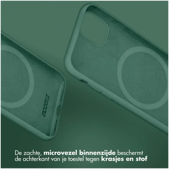Accezz Liquid Silicone Backcover met MagSafe iPhone 15 Donkergroen