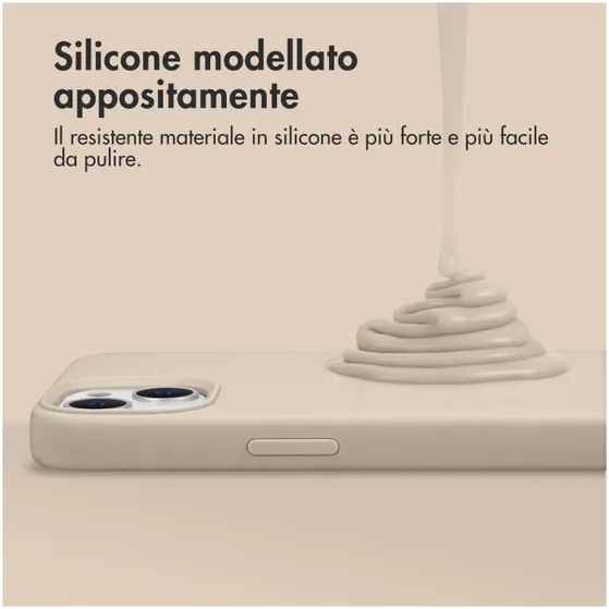 Accezz Liquid Silicone Backcover met MagSafe iPhone 15 Donkergrijs