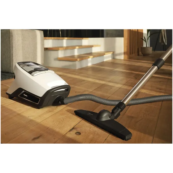 Miele Blizzard Comfort XL Powerline Lotuswit