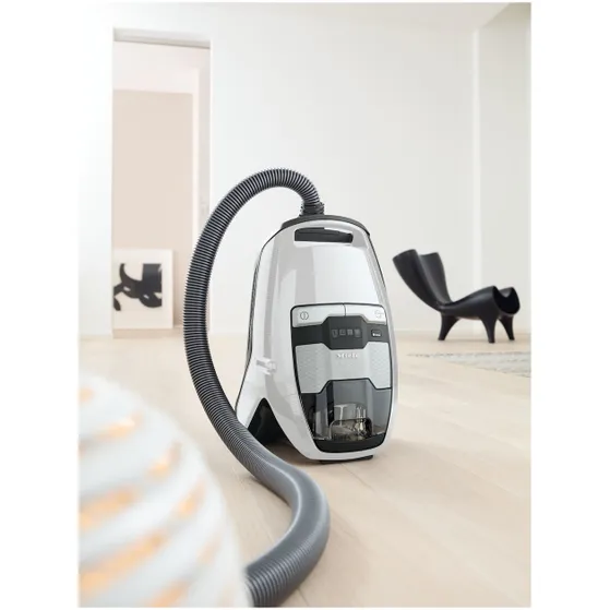 Miele Blizzard Comfort XL Powerline Lotuswit