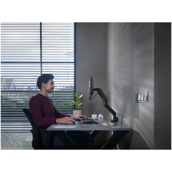 OneForAll DM 4110 Universele enkele monitorarm Zwart