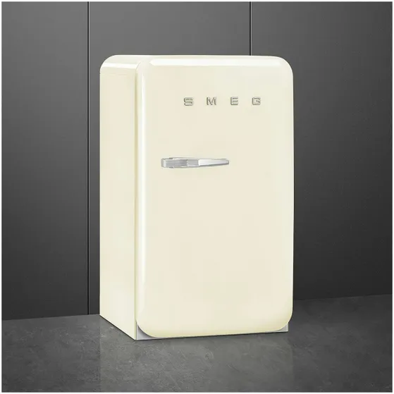 Smeg FAB10RCR6 Creme