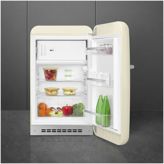Smeg FAB10RCR6 Creme