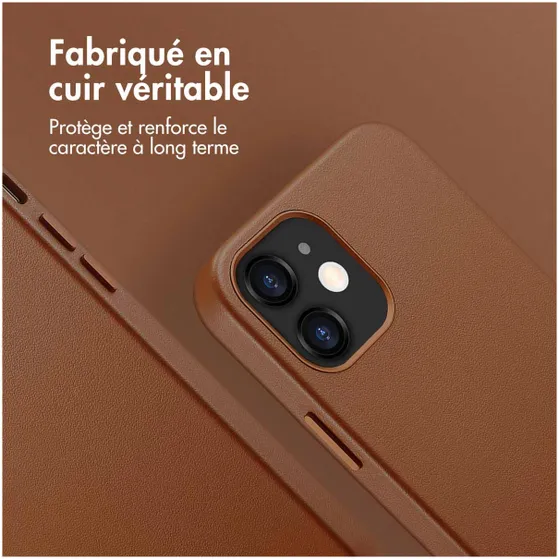 Accezz MagSafe Leather Backcover iPhone 12 (Pro) Bruin