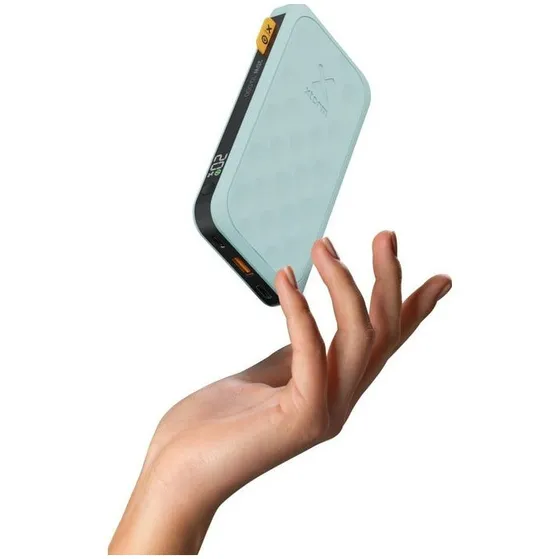 Xtorm Fuel Series Power Pack 20 W 10.000 mAh Blauw