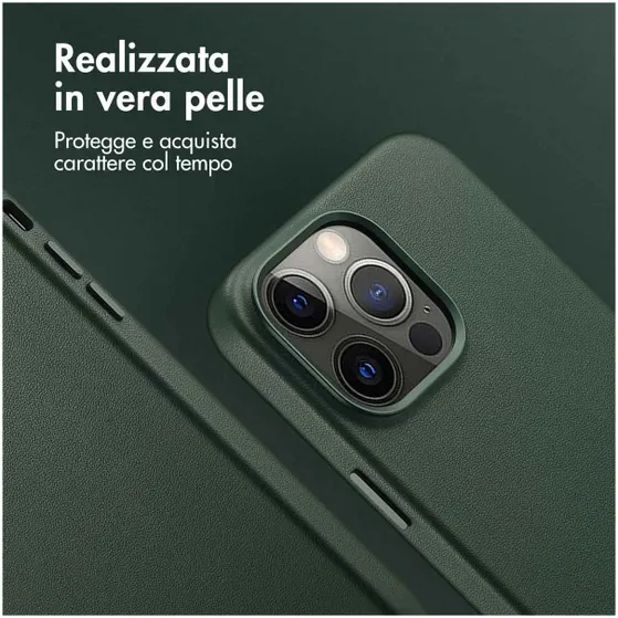 Accezz MagSafe Leather Backcover iPhone 14 Pro Max Groen