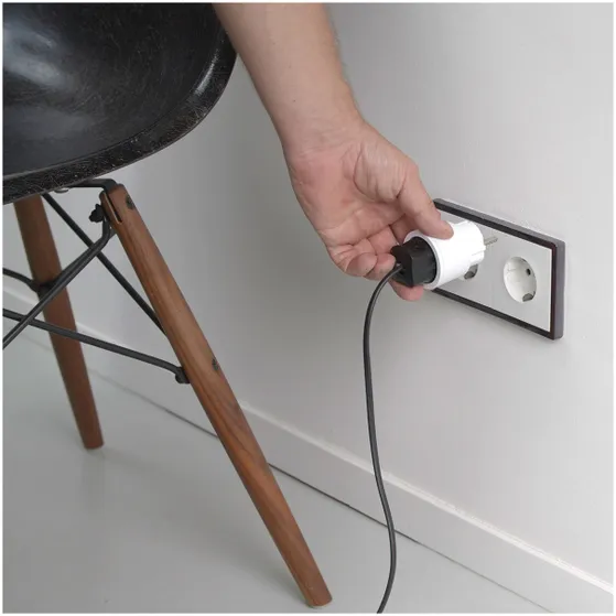 KlikAanKlikUit APC2-2300R Draadloze stekkerset met 2 stekkers & afstandsbediening Wit