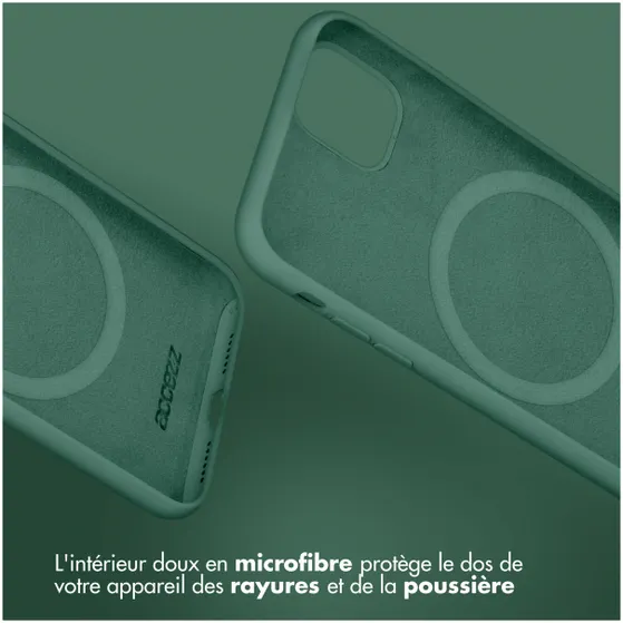 Accezz Liquid Silicone Backcover met MagSafe iPhone 12 (Pro) Groen