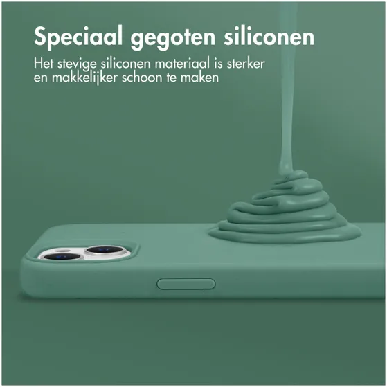 Accezz Liquid Silicone Backcover met MagSafe iPhone 12 (Pro) Groen