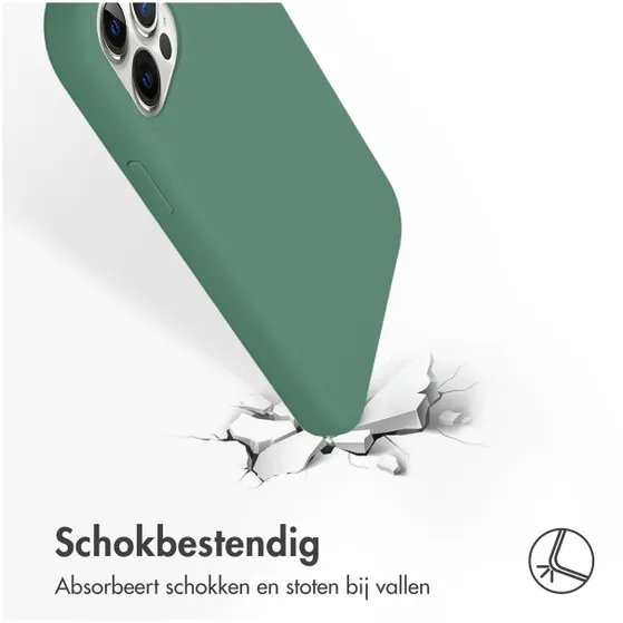 Accezz Liquid Silicone Backcover met MagSafe iPhone 12 (Pro) Groen