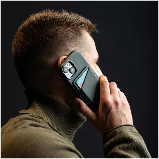 Accezz Accezz Leather Cardholder MagSafe - Kaarthouder met MagSafe - Cedar Green Donkergroen