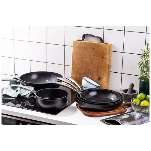 BK Superior Ceramic wok 30cm