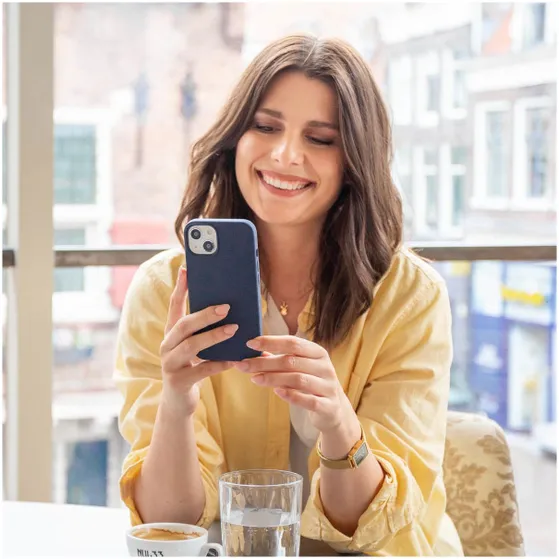 Accezz Liquid Silicone Backcover Google Pixel 9 Pro XL Donkerblauw