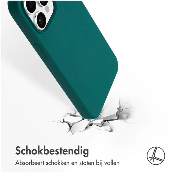 Accezz Liquid Silicone Backcover met MagSafe voor Apple iPhone 15 Pro Max Donkergroen
