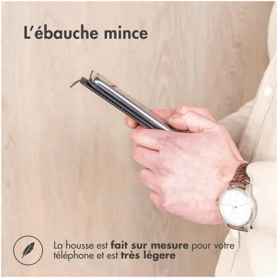 Accezz Flipcase Samsung Galaxy S24 FE Zwart