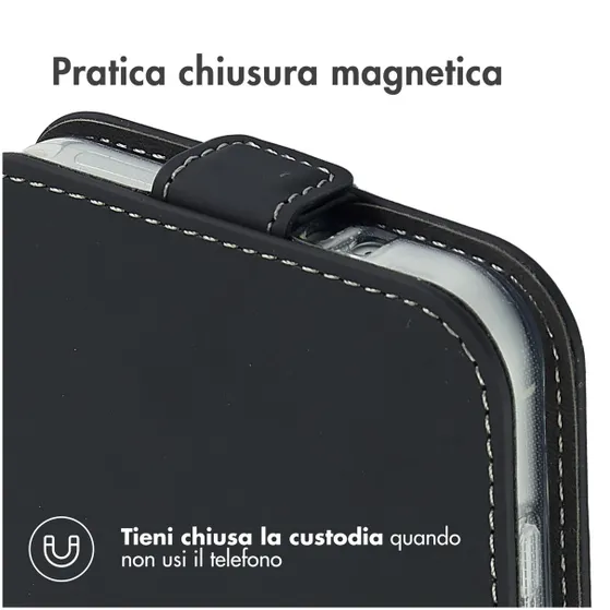 Accezz Flipcase Samsung Galaxy S24 FE Zwart