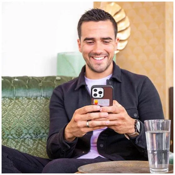 Accezz Premium Leather Card Slot Backcover iPhone 13 Pro Max Bruin