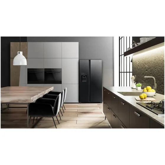 Hisense RS694N4TFE Zwart