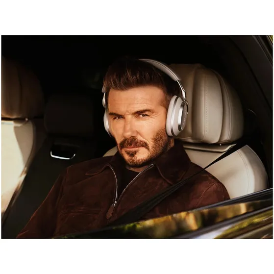 Bowers & Wilkins Px8 S2 Bruin
