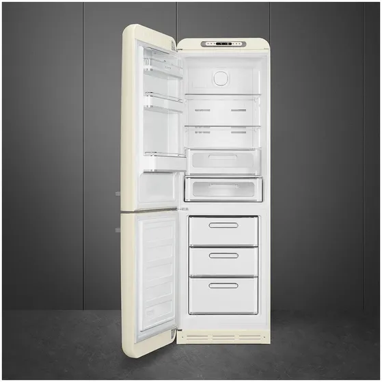 Smeg FAB32LCR6 Creme