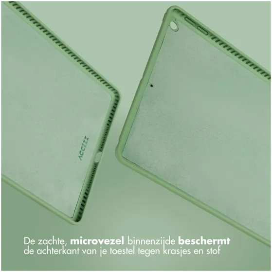 Accezz Liquid Silicone Backcover iPad 9 (2021) 10.2 inch/iPad 8 (2020) 10.2 inch/iPad 7 (2019) 10.2 inch Groen