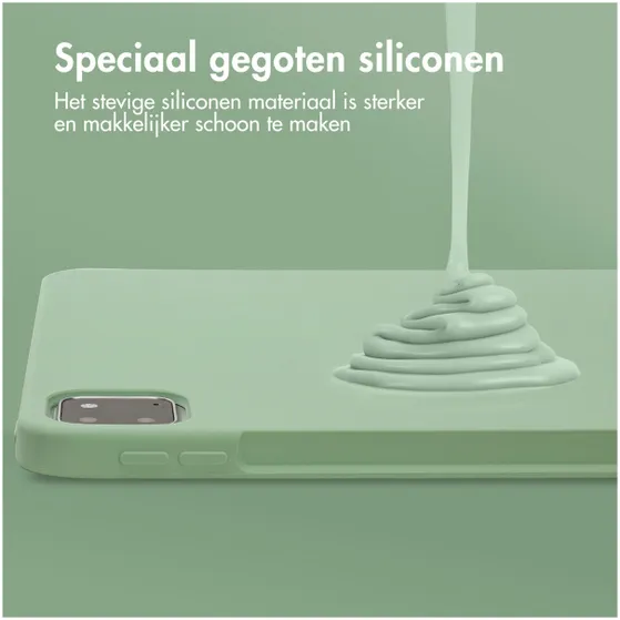 Accezz Liquid Silicone Backcover met penhouder iPad Pro 11 (2018 - 2022) Groen