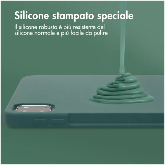 Accezz Liquid Silicone Backcover met penhouder iPad Pro 11 (2018 - 2022) Donkergroen