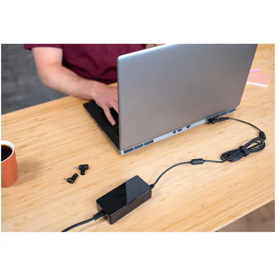 Trust Primo Universele 90W-laptopoplader Zwart