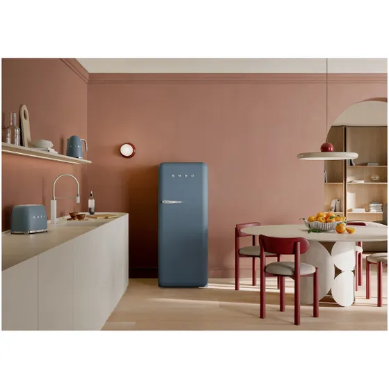 Smeg FAB28RSBM6 Lichtblauw