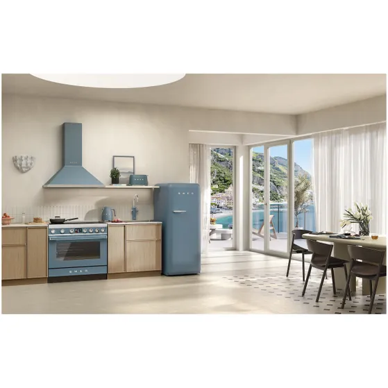 Smeg FAB28RSBM6 Lichtblauw