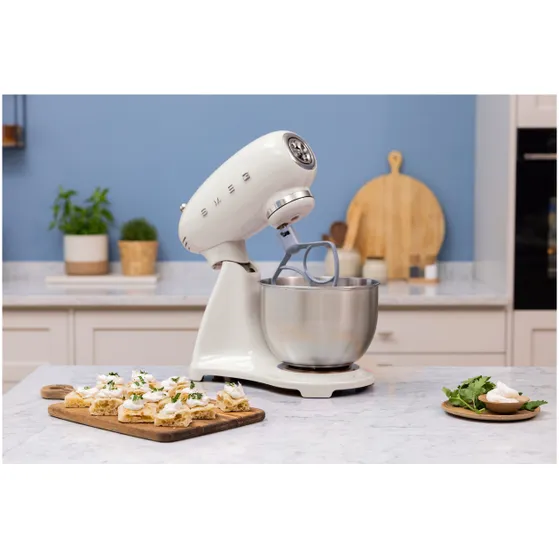 Smeg SMF05CREU Creme
