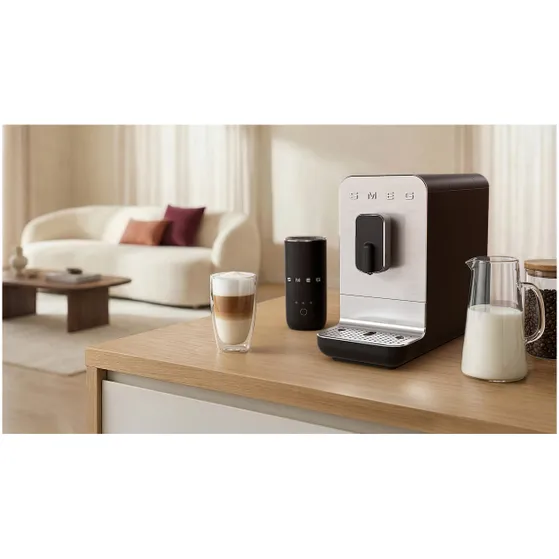 Smeg MFF02BLMEU Zwart