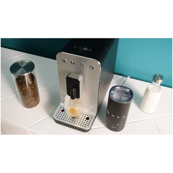 Smeg MFF02BLMEU Zwart